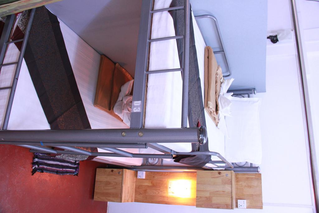 20Th Street Hostel Rangun Zewnętrze zdjęcie
