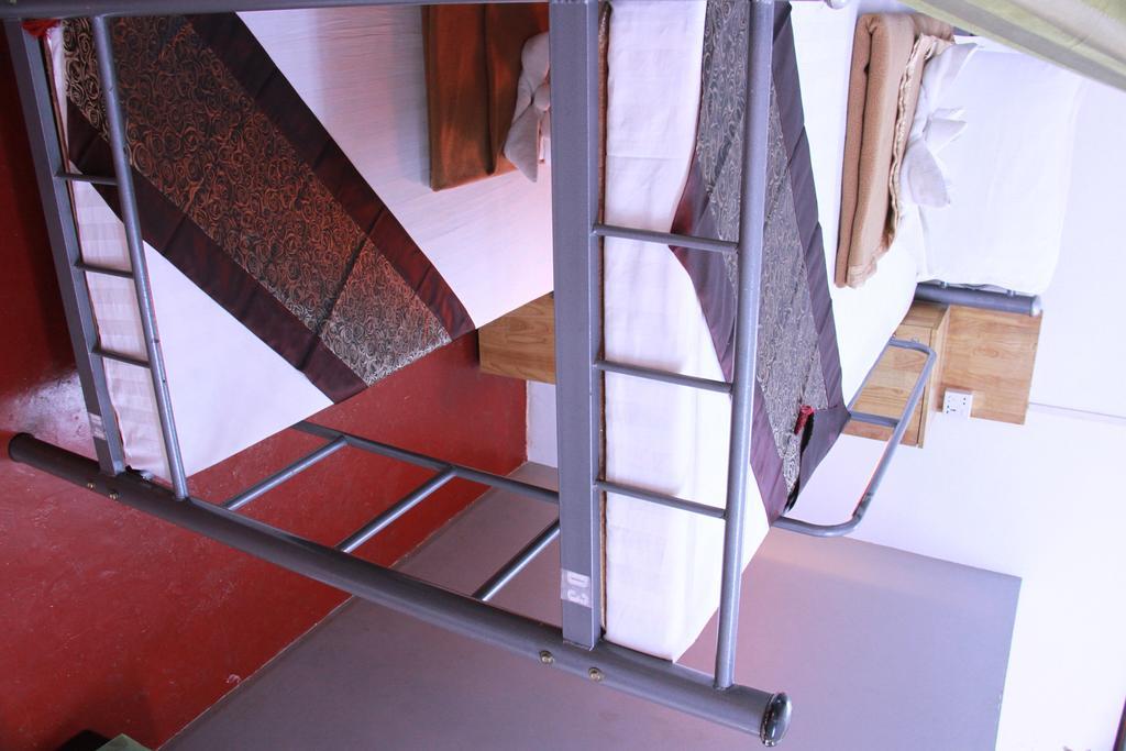 20Th Street Hostel Rangun Zewnętrze zdjęcie