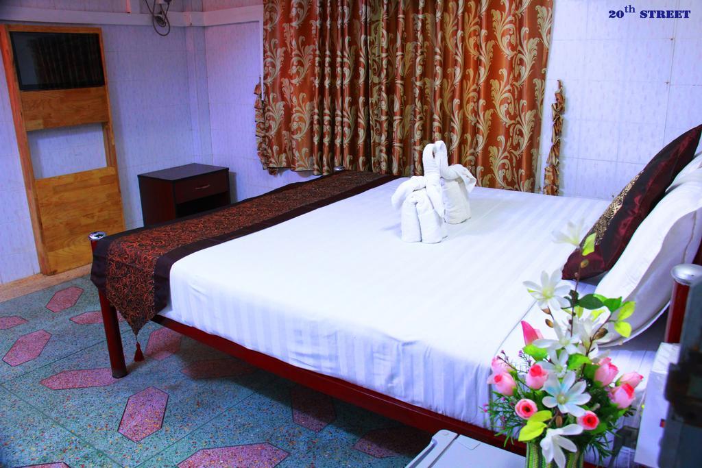 20Th Street Hostel Rangun Zewnętrze zdjęcie