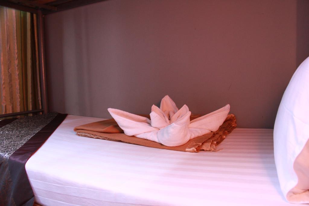 20Th Street Hostel Rangun Zewnętrze zdjęcie
